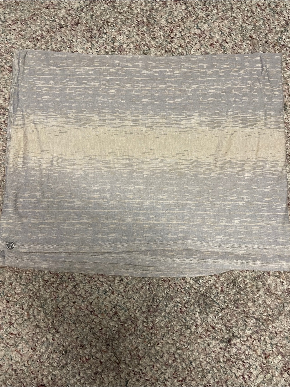Lululemon Light Gray and Cream vinyasa scarf/wrap